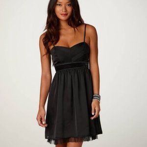 American Eagle AE Black Satin Sexy Party Dress Chevron Tulle Velvet LBD Size 4
